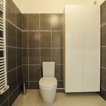 Apartment Mini Othello - Five Stars House *