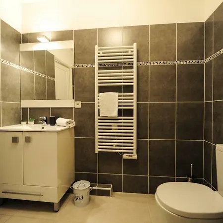Mini Othello - Five Stars House Apartment
